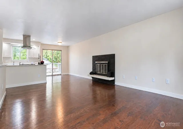 Photo 2 of Single family home for sale at 21405 124th Avenue SE, Kent, WA 98031 | MLS# NWM2592619 | Listing updated on 2026-10-15