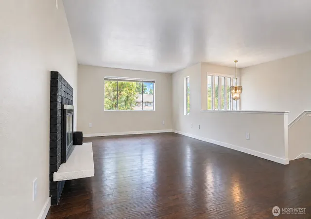 Photo 3 of Single family home for sale at 21405 124th Avenue SE, Kent, WA 98031 | MLS# NWM2592619 | Listing updated on 2026-10-15