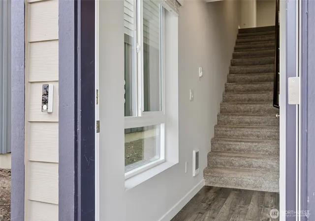 Photo 3 of Townhouse for sale at 9626 19th Avenue Se #I, Everett, WA 98208 | MLS# NWM2592620 | Listing updated on 2026-10-23