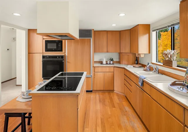 Photo 4 of Sale Pending at 8317 229th Street SW, Edmonds, WA 98026 | MLS# NWM2592632 | Listing updated on 2026-10-25