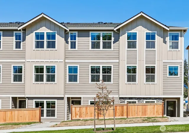 Photo 1 of Townhouse for sale at 8931 172nd Street Ne, Arlington, WA 98223 | MLS# NWM2592638 | Listing updated on 2026-10-09