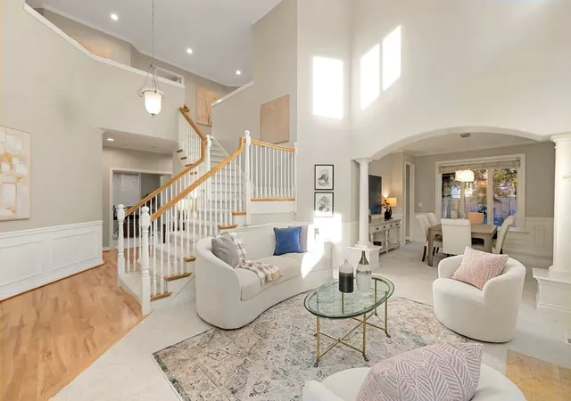 Photo 2 of Single family home for sale at 1004 274th Place SE, Sammamish, WA 98075 | MLS# NWM2592646 | Listing updated on 2026-10-26