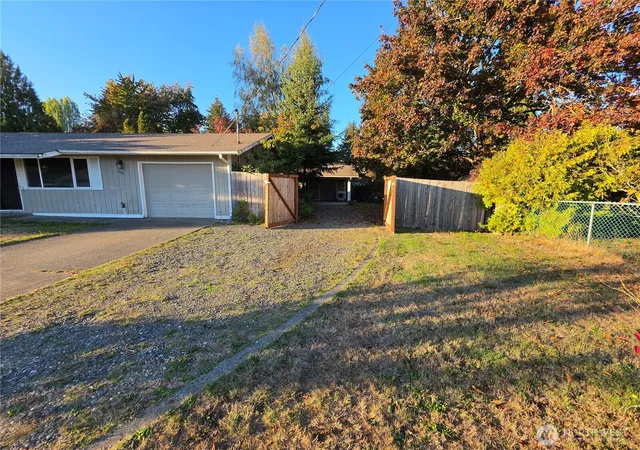 Photo 1 of Single family home for sale at 900 Tartan Dr SW, Tumwater, WA 98501 | MLS# NWM2592648 | Listing updated on 2026-10-08
