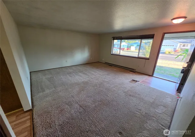 Photo 2 of Single family home for sale at 900 Tartan Dr SW, Tumwater, WA 98501 | MLS# NWM2592648 | Listing updated on 2026-10-08