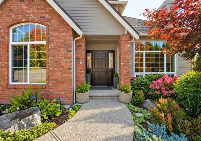 Photo 3 of Single family home for sale at 7432 121st Avenue SE, Newcastle, WA 98056 | MLS# NWM2592651 | Listing updated on 2026-10-22