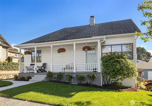 Single family home for sale at 646 Alder St #A, Edmonds, WA 98020 | MLS# NWM2592666