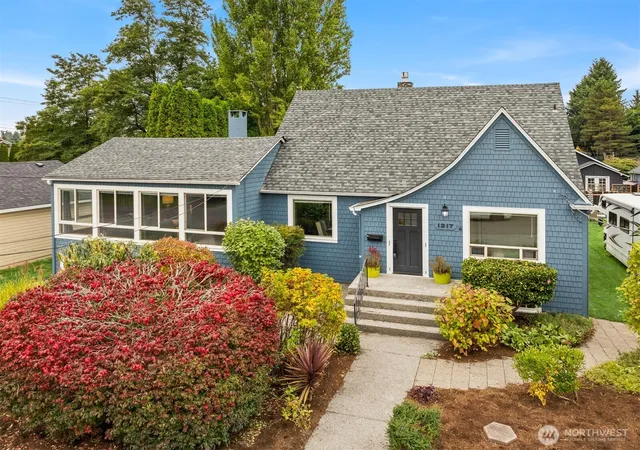 Photo 1 of Sale Pending at 1217 E Washington Ave, Burlington, WA 98233 | MLS# NWM2592669 | Listing updated on 2026-10-19