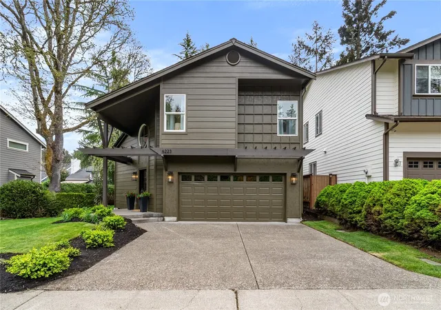 Single family home for sale at 6223 85th Avenue W, University Place, WA 98467 | MLS# NWM2592672