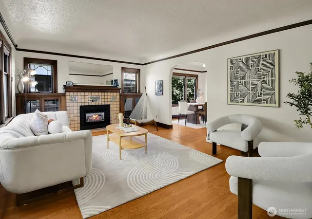 Photo 3 of Single family home for sale at 1613 N 52nd Street, Seattle, WA 98103 | MLS# NWM2592680 | Listing updated on 2026-10-09