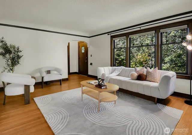 Photo 4 of Single family home for sale at 1613 N 52nd Street, Seattle, WA 98103 | MLS# NWM2592680 | Listing updated on 2026-10-09