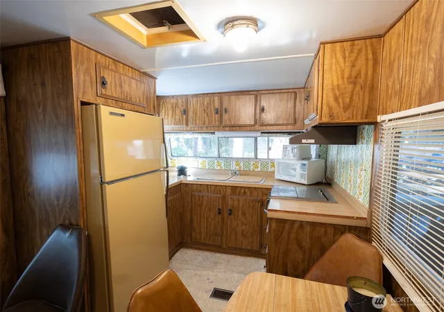 Photo 4 of Manufactured home for sale at 49 2 Wilderness Way, Deming, WA 98244 | MLS# NWM2592687 | Listing updated on 2026-10-12