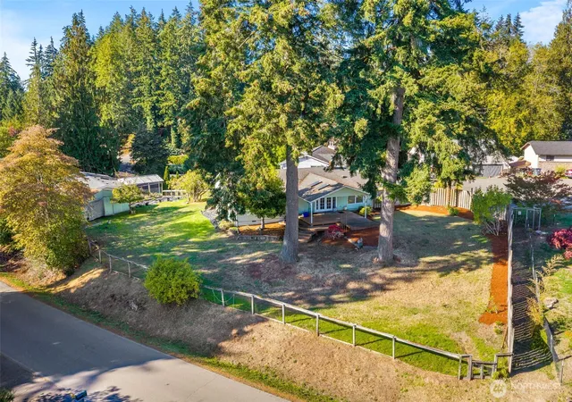 Photo 2 of Single family home for sale at 60 SE Holly Pl, Shelton, WA 98584 | MLS# NWM2592690 | Listing updated on 2026-10-09