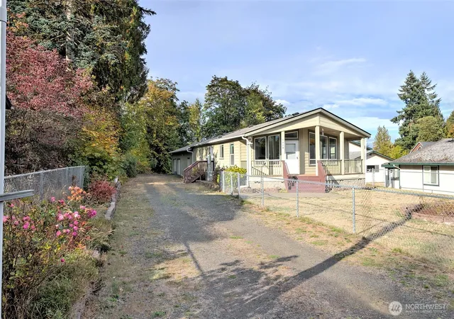 Photo 2 of Manufactured home for sale at 1320 Dickinson Ave, Shelton, WA 98584 | MLS# NWM2592703 | Listing updated on 2026-10-19