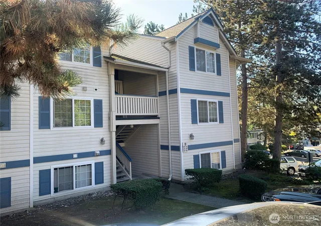Photo 1 of Condo for sale at 949 Aberdeen Ave Ne #B305, Renton, WA 98056 | MLS# NWM2592716 | Listing updated on 2026-10-19