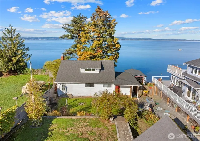 Single family home for sale at 19008 Soundview Dr NW, Stanwood, WA 98292 | MLS# NWM2592726 | Listing updated on 2026-10-20