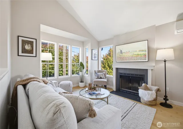 Photo 2 of Single family home for sale at 907 NW 83rd Street, Seattle, WA 98117 | MLS# NWM2592739 | Listing updated on 2026-10-10