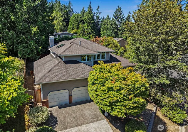 Photo 3 of Single family home for sale at 1819 221st Place Ne, Sammamish, WA 98074 | MLS# NWM2592748 | Listing updated on 2026-10-09