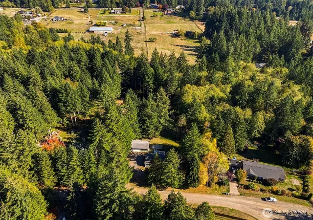 Photo 3 of Manufactured home for sale at 14139 Vintage Dr SW, Port Orchard, WA 98367 | MLS# NWM2592752 | Listing updated on 2026-10-20