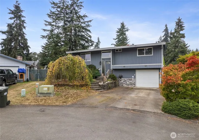 Photo 1 of Single family home for sale at 903 195th Street Ct E, Spanaway, WA 98387 | MLS# NWM2592772 | Listing updated on 2026-10-09