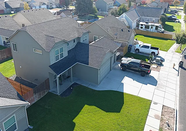 Photo 1 of Single family home for sale at 813 S Lakeland Dr, Moses Lake, WA 98837 | MLS# NWM2592773 | Listing updated on 2026-10-09