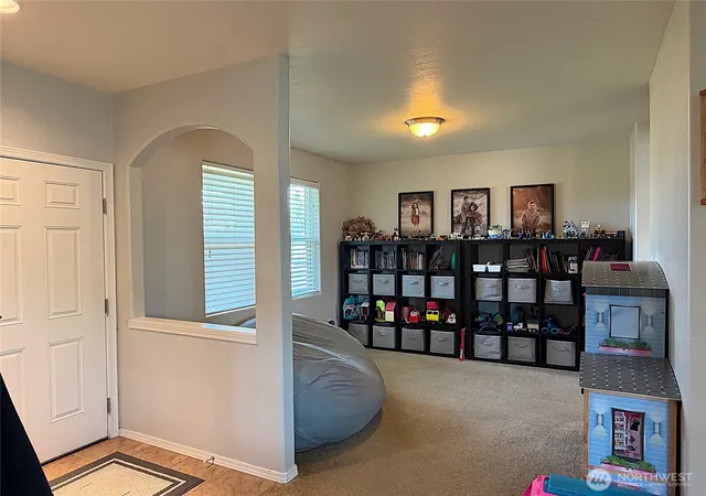Photo 3 of Single family home for sale at 813 S Lakeland Dr, Moses Lake, WA 98837 | MLS# NWM2592773 | Listing updated on 2026-10-09