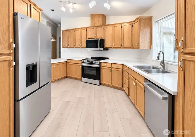 Photo 4 of Manufactured home for sale at 18 Christmas Tree Ln, Shelton, WA 98584 | MLS# NWM2592775 | Listing updated on 2026-10-15