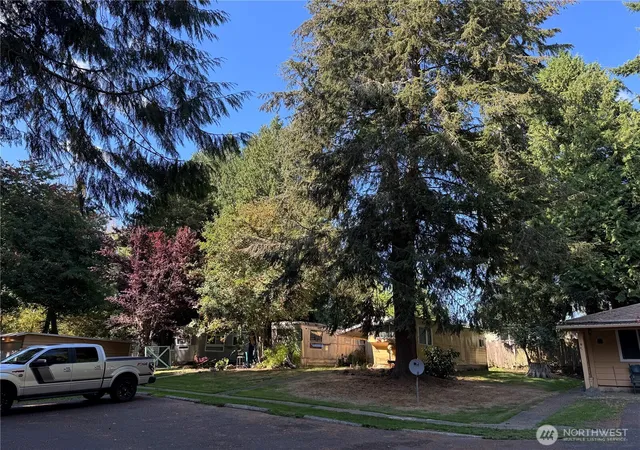 Photo 2 of Multi family home for sale at 334 Devoe St Ne, Olympia, WA 98506 | MLS# NWM2592804 | Listing updated on 2026-10-09