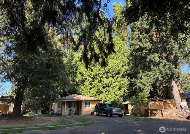 Photo 3 of Multi family home for sale at 334 Devoe St Ne, Olympia, WA 98506 | MLS# NWM2592804 | Listing updated on 2026-10-09
