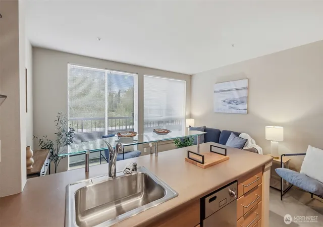 Photo 4 of Condo for sale at 1420 E Pine St #E606, Seattle, WA 98122 | MLS# NWM2592806 | Listing updated on 2026-10-10