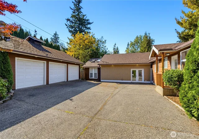 Single family home for sale at 3326 Lakeway Dr, Bellingham, WA 98229 | MLS# NWM2592824