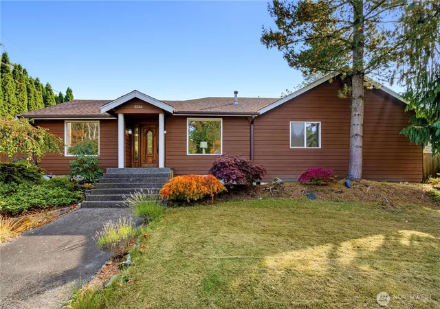 Photo 1 of Single family home for sale at 3326 Lakeway Dr, Bellingham, WA 98229 | MLS# NWM2592824 | Listing updated on 2026-10-16