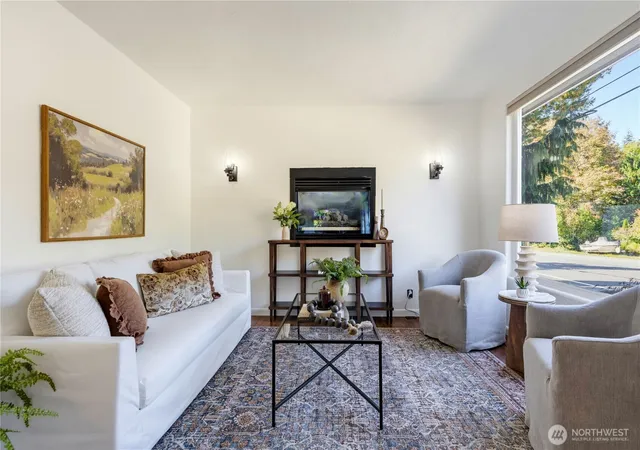 Photo 2 of Single family home for sale at 3326 Lakeway Dr, Bellingham, WA 98229 | MLS# NWM2592824 | Listing updated on 2026-10-16