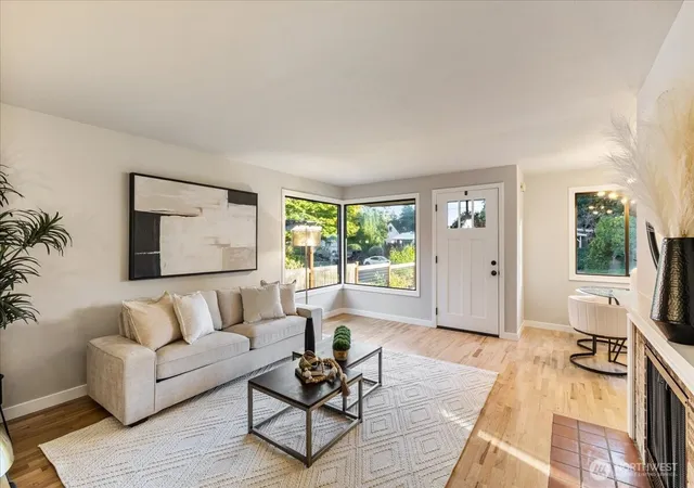 Photo 4 of Single family home for sale at 2134 N 193rd Street, Shoreline, WA 98133 | MLS# NWM2592827 | Listing updated on 2026-10-10