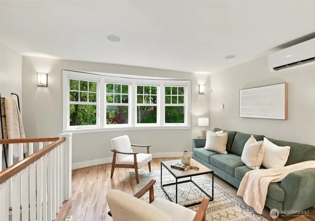 Photo 3 of Townhouse for sale at 1109 E Harrison St, Seattle, WA 98102 | MLS# NWM2592842 | Listing updated on 2026-10-15