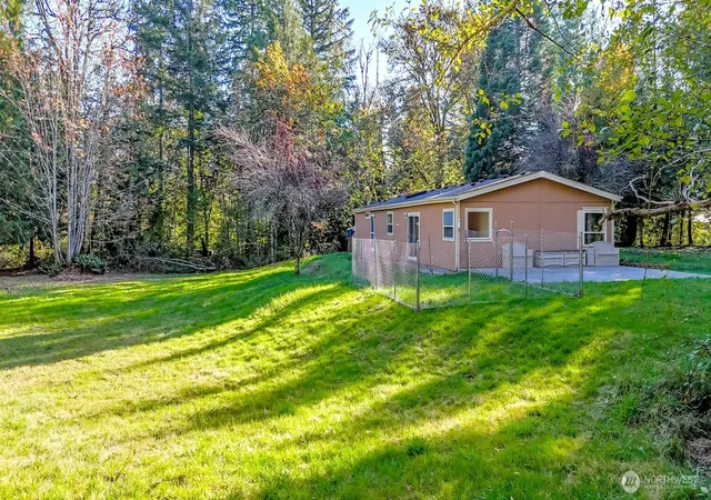 Photo 3 of Manufactured home for sale at 27040 Se 236th Street, Maple Valley, WA 98038 | MLS# NWM2592851 | Listing updated on 2026-10-09