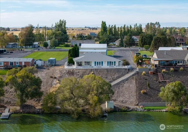 Single family home for sale at 3455 Westshore Dr NE, Moses Lake, WA 98837 | MLS# NWM2592854