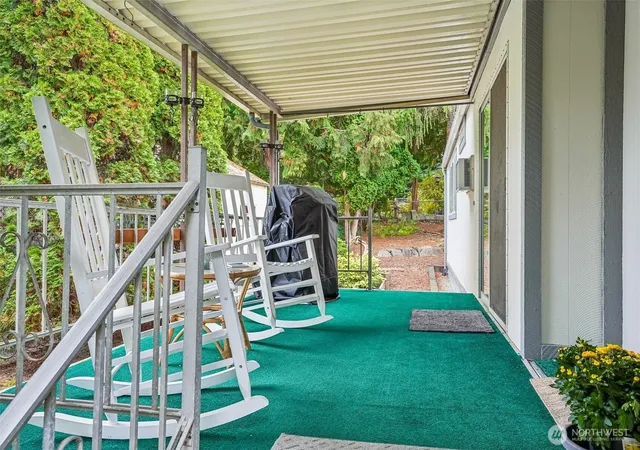 Photo 3 of Manufactured home for sale at 2200 196th Street Se #49, Bothell, WA 98012 | MLS# NWM2592855 | Listing updated on 2026-10-10