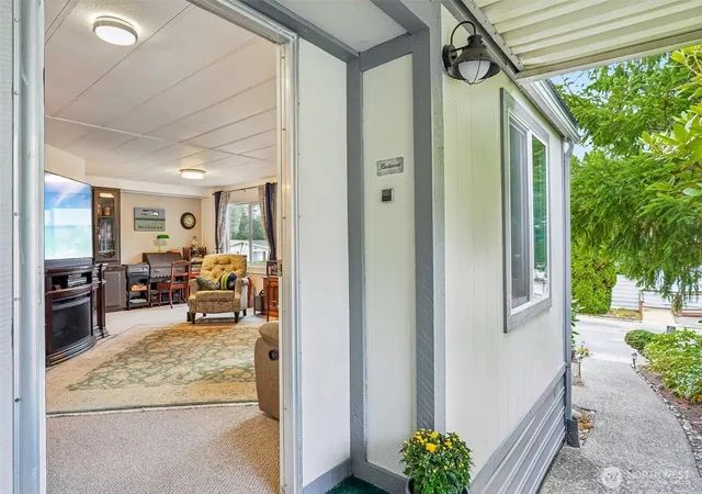 Photo 4 of Manufactured home for sale at 2200 196th Street SE #49, Bothell, WA 98012 | MLS# NWM2592855 | Listing updated on 2026-10-10