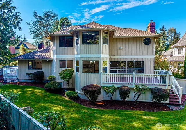 Photo 2 of Single family home for sale at 209 SW 331st Place, Federal Way, WA 98023 | MLS# NWM2592860 | Listing updated on 2026-10-14