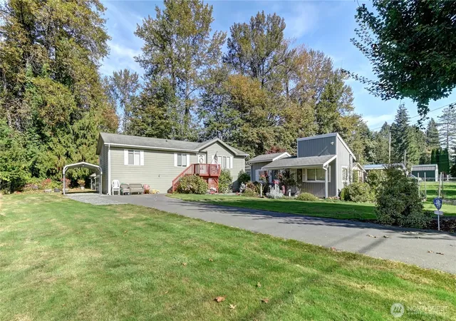 Photo 3 of Manufactured home for sale at 17225 114th Place NE, Granite Falls, WA 98252 | MLS# NWM2592861 | Listing updated on 2026-10-13