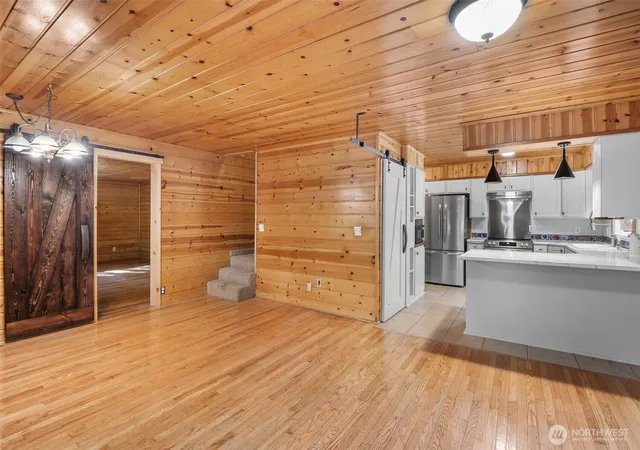 Photo 3 of Single family home for sale at 351 N Mount Jupiter Dr, Hoodsport, WA 98548 | MLS# NWM2592868 | Listing updated on 2026-10-15