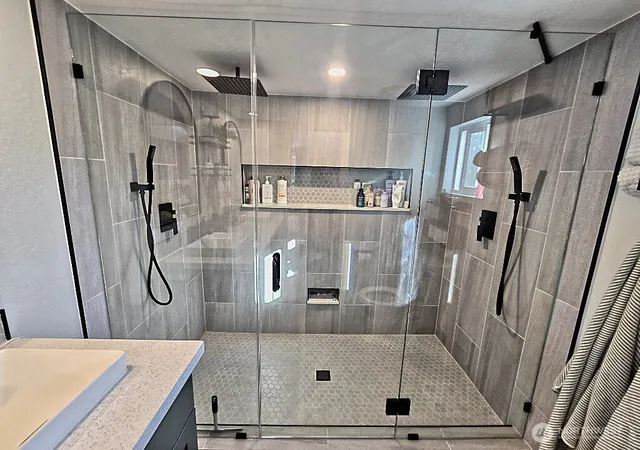 Photo 3 of Manufactured home for sale at 1525 Linwood Ave SW, Tumwater, WA 98512 | MLS# NWM2592870 | Listing updated on 2026-10-28