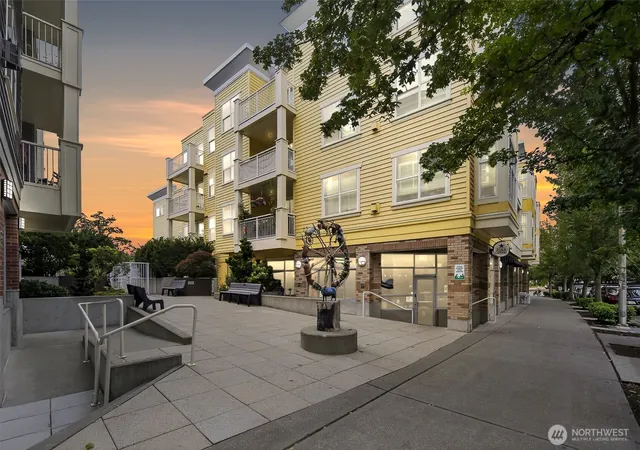Condo for sale at 2901 NE Blakeley #401, Seattle, WA 98105 | MLS# NWM2592873