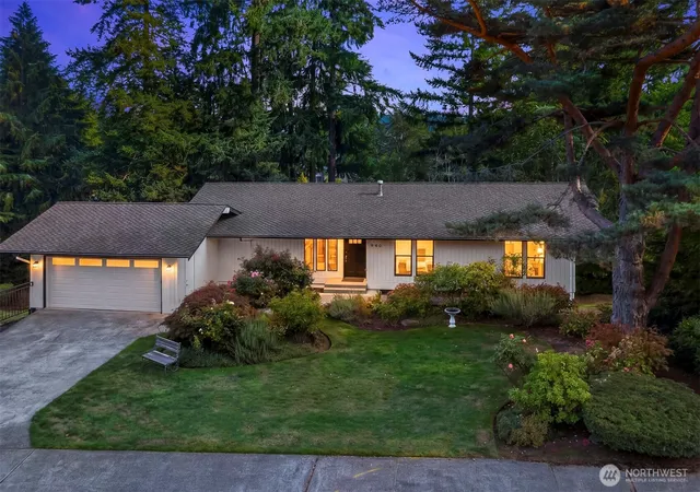 Photo 2 of Single family home for sale at 940 178th Place Ne, Bellevue, WA 98008 | MLS# NWM2592883 | Listing updated on 2026-10-12