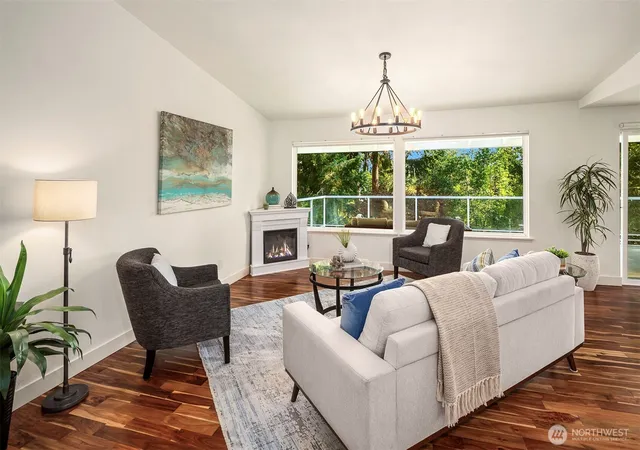 Photo 4 of Single family home for sale at 940 178th Place NE, Bellevue, WA 98008 | MLS# NWM2592883 | Listing updated on 2026-10-12