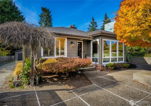 Photo 1 of Single family home for sale at 10501 39th Avenue SW, Seattle, WA 98146 | MLS# NWM2592893 | Listing updated on 2026-10-09