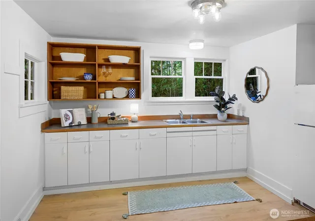 Photo 4 of Sale Pending at 141 Market St, Port Hadlock, WA 98339 | MLS# NWM2592895 | Listing updated on 2026-10-15