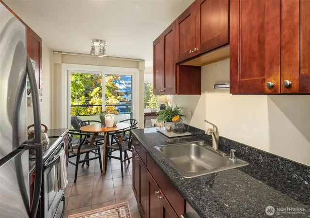 Photo 4 of Condo for sale at 705 E Republican St #401, Seattle, WA 98102 | MLS# NWM2592924 | Listing updated on 2026-10-15