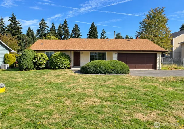Single family home for sale at 3145 Vista Pl W, University Place, WA 98466 | MLS# NWM2592925
