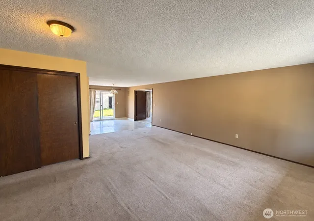 Photo 2 of Single family home for sale at 3145 Vista Pl W, University Place, WA 98466 | MLS# NWM2592925 | Listing updated on 2026-10-21